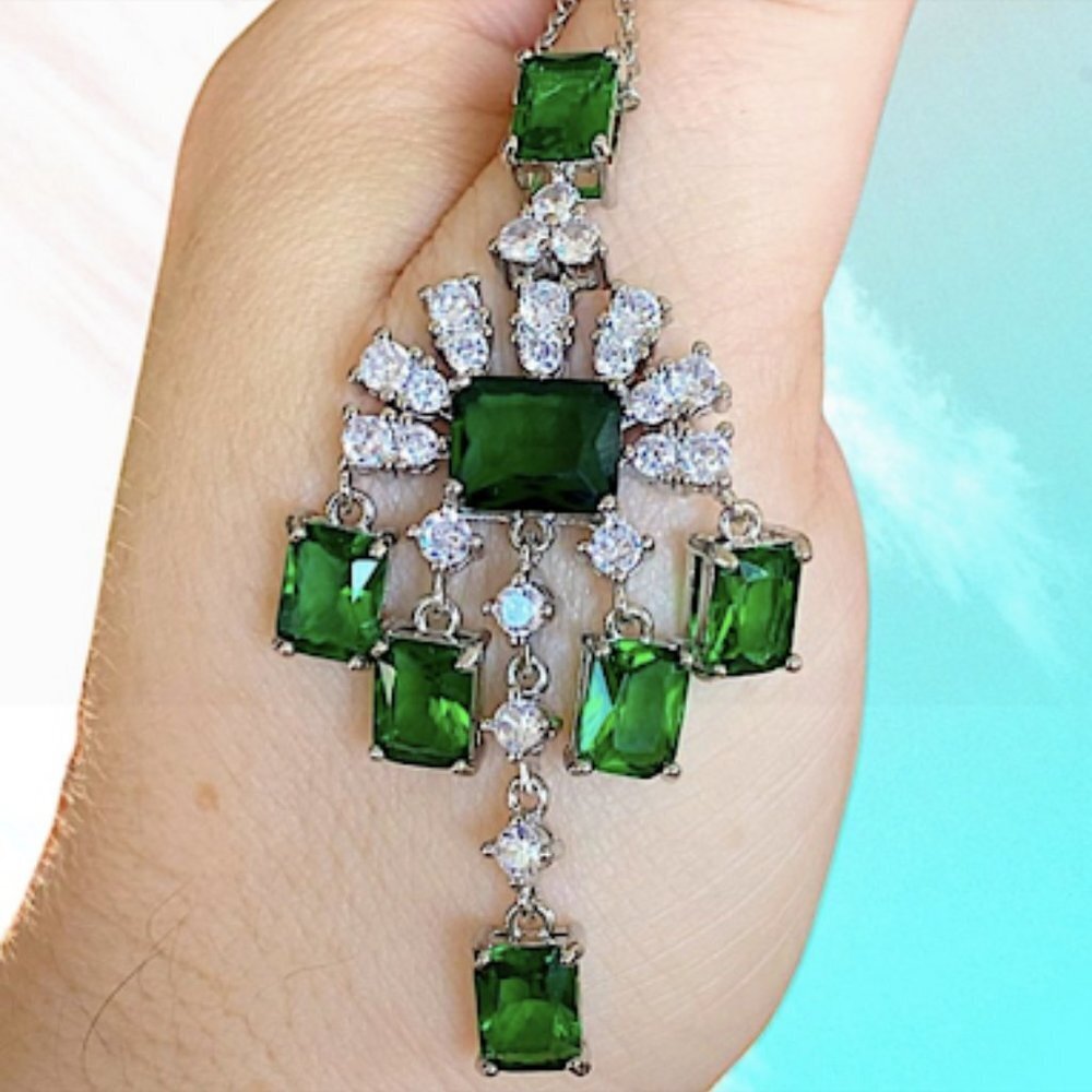STERLING SILVER EMERALD GEOMETRIC PENDENT NECKLACE